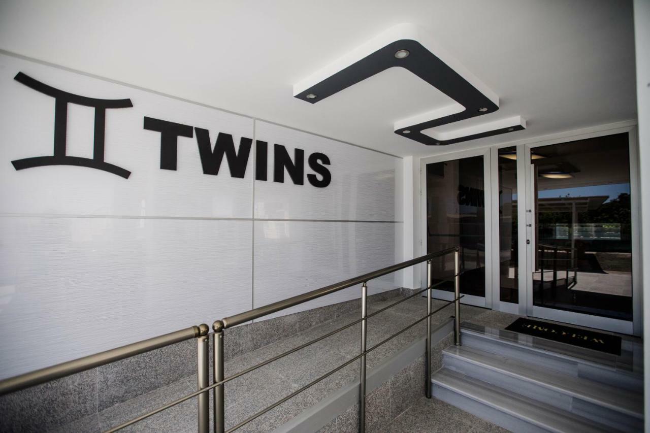 Twins Apartments Kato Pyrgos Exterior photo